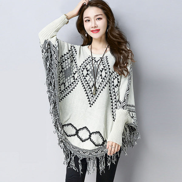 Shannon - Black or white poncho with diamonds