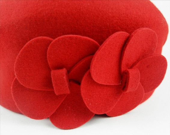 Beret with flowers