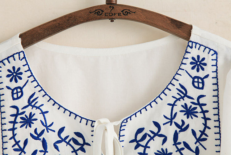 Manu - White and blue embroidered top or mini dress