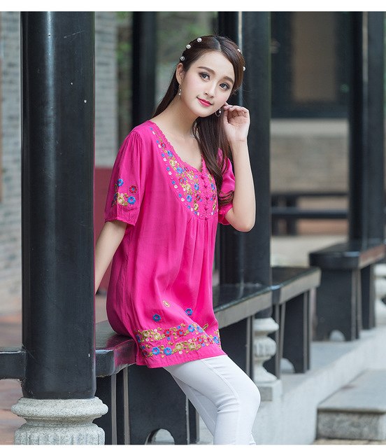 Rita - Long Top with Floral Embroidery