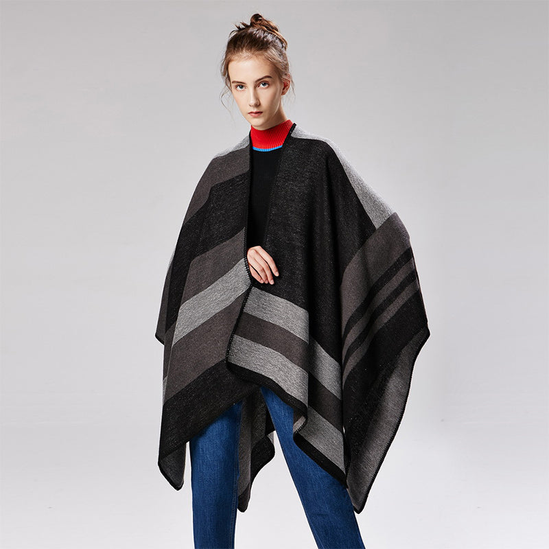 Stella - Poncho with wide stripes