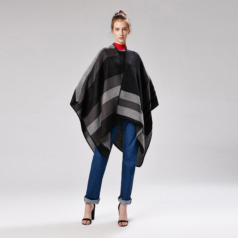 Stella - Poncho with wide stripes