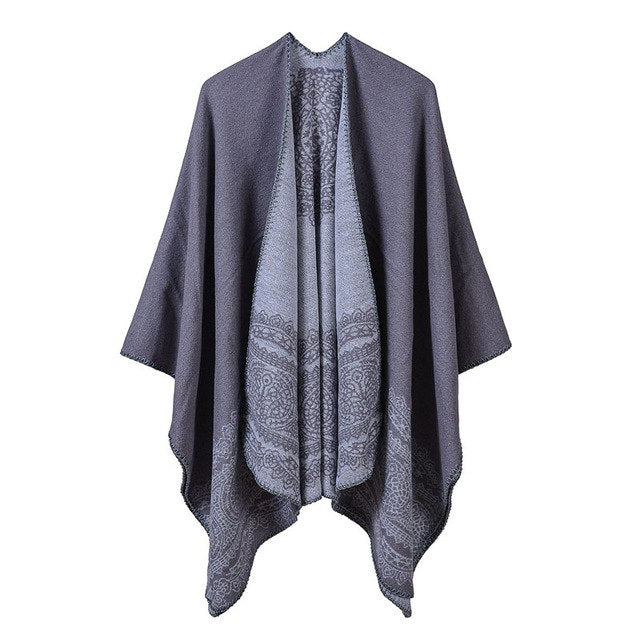 Gabriela - Vintage looking poncho