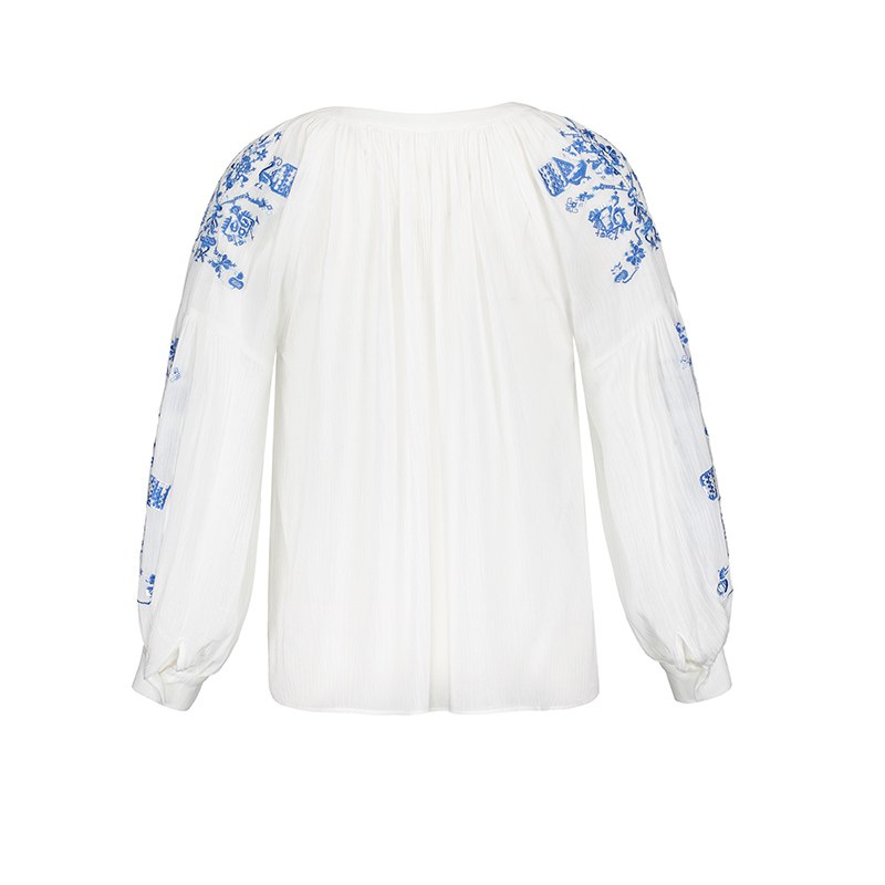 Jenny - White blouse with blue embroidery