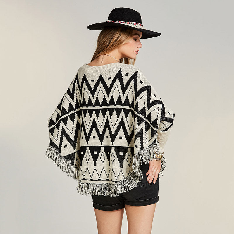 Alina - Poncho with native inspired knit pattern