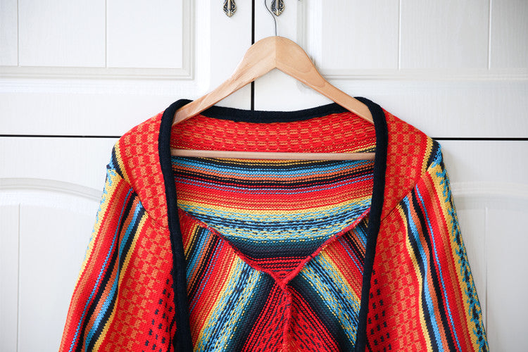 Ramona - Colorful ethnic poncho with tassels