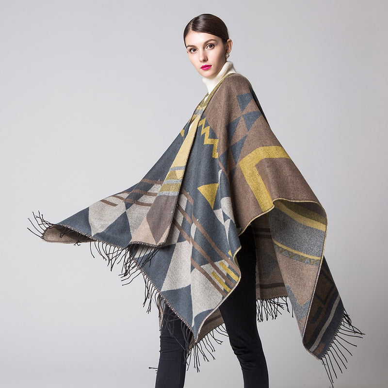 Romi - Long blanket poncho with tassels