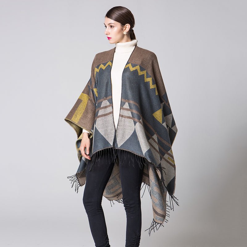 Romi - Long blanket poncho with tassels